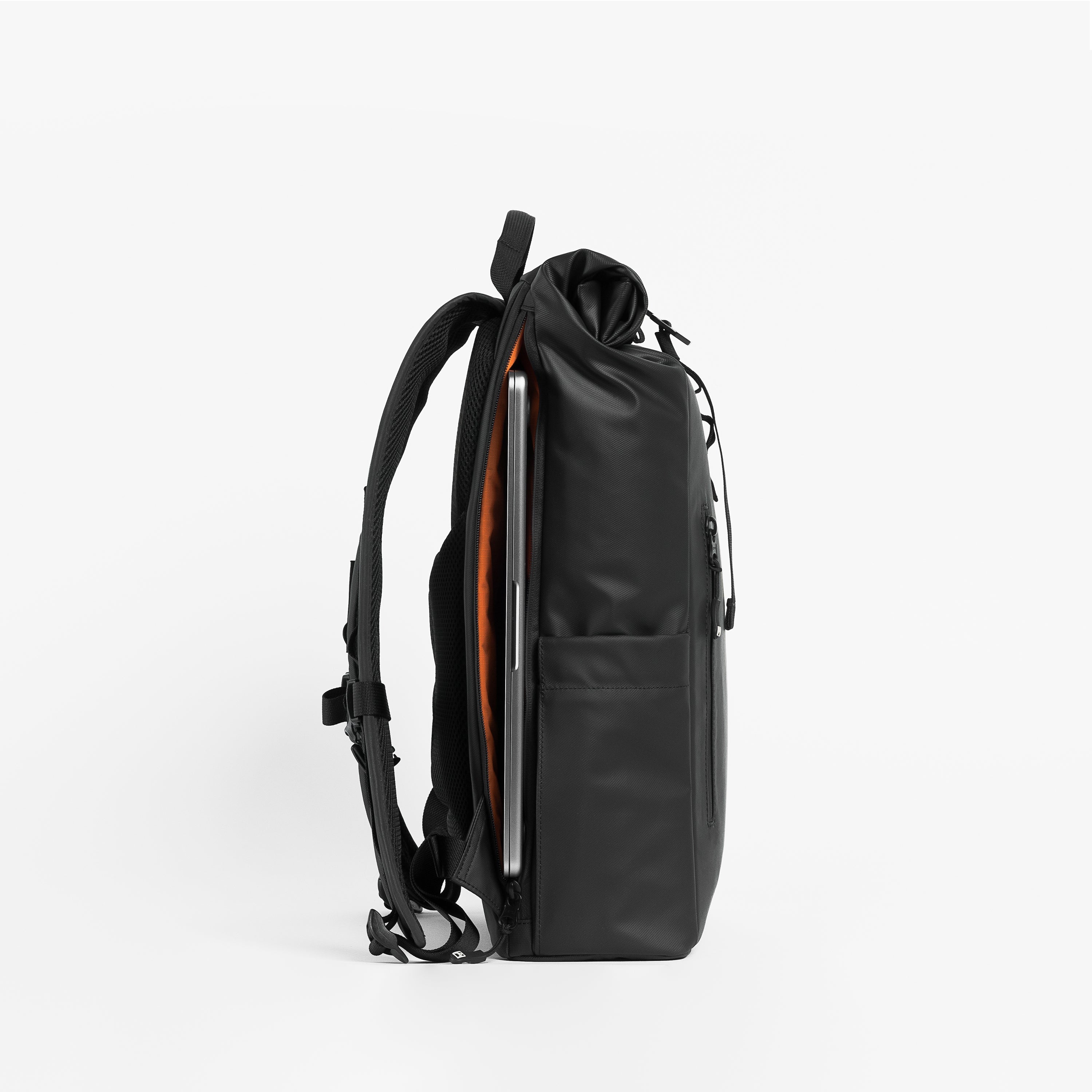 The Roll Top 15L + Wash Bag